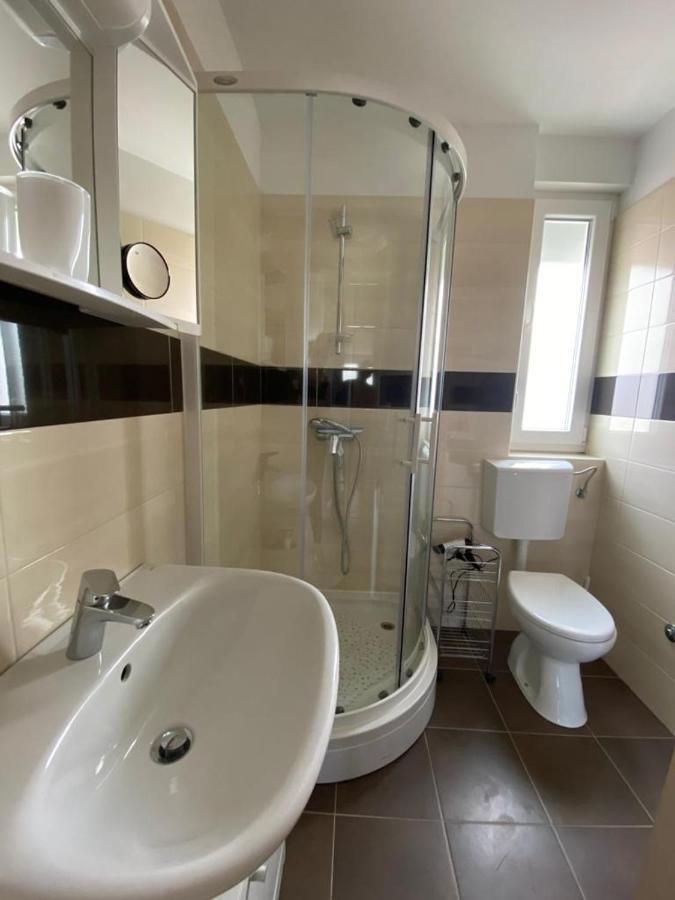 Apartman Erika Nin Εξωτερικό φωτογραφία