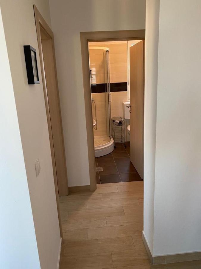 Apartman Erika Nin Εξωτερικό φωτογραφία