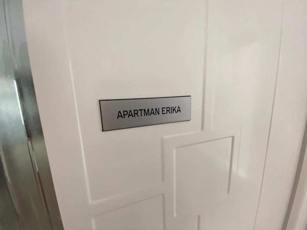 Apartman Erika Nin Εξωτερικό φωτογραφία