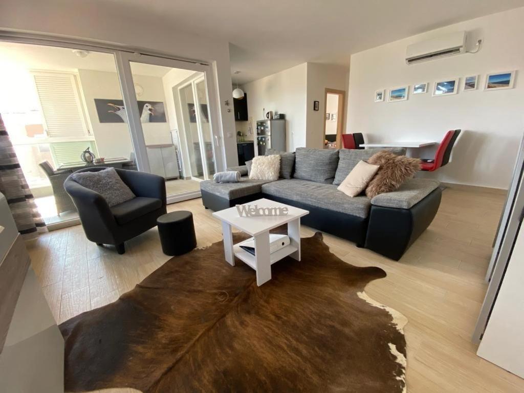 Apartman Erika Nin Εξωτερικό φωτογραφία